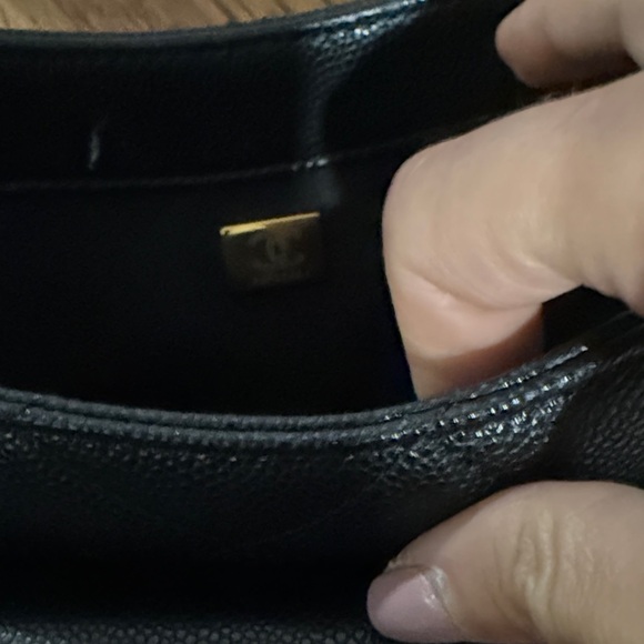 CHANEL Black Quilted Crossbody Bag - Picture 4 of 15